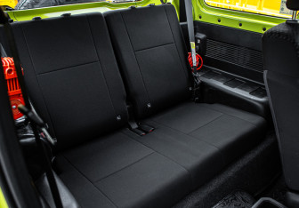 Подержанный автомобиль Suzuki Jimny 2021 года (8 фото)