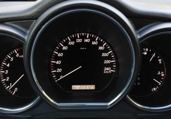 Подержанный автомобиль Lexus RX 2006 года (13 фото)