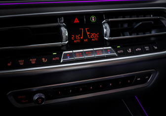 Подержанный автомобиль BMW X5 2020 года (20 фото)