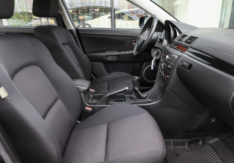 Подержанный автомобиль Mazda 3 Sedan 2008 года (7 фото)