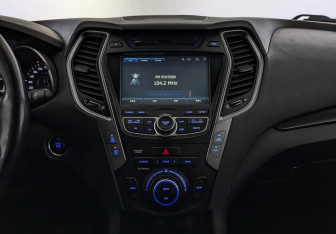 Подержанный автомобиль Hyundai Santa Fe 2012 года (17 фото)