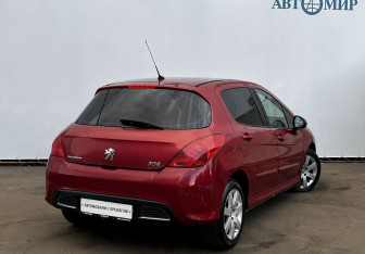 Подержанный автомобиль Peugeot 308 Hatchback 2009 года (5 фото)
