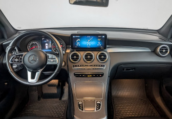 Подержанный автомобиль Mercedes-Benz GLC Coupe 2020 года (14 фото)