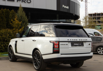 Подержанный автомобиль Land Rover Range Rover 2013 года (5 фото)