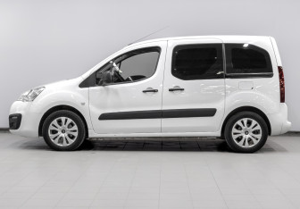 Подержанный автомобиль Citroen Berlingo 2021 года (8 фото)