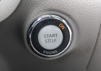 Подержанный автомобиль Infiniti M Sedan 2008 года (18 фото)