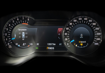 Подержанный автомобиль Ford Mondeo Sedan 2015 года (12 фото)