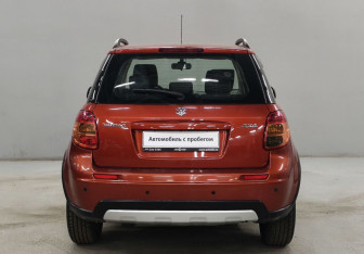 Подержанный автомобиль Suzuki SX4 Hatchback 2012 года (6 фото)