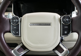 Подержанный автомобиль Land Rover Range Rover 2016 года (13 фото)