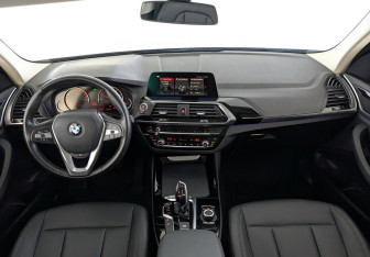 Подержанный автомобиль BMW X3 2020 года (28 фото)