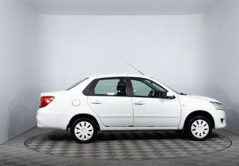 Подержанный автомобиль Datsun on-DO 2014 года (4 фото)