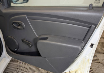 Подержанный автомобиль LADA (ВАЗ) Largus Van 2019 года (20 фото)