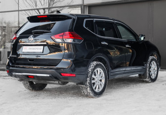Подержанный автомобиль Nissan X-Trail 2020 года (5 фото)