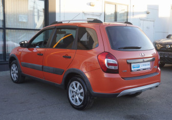 Подержанный автомобиль LADA (ВАЗ) Kalina Wagon 2015 года (7 фото)