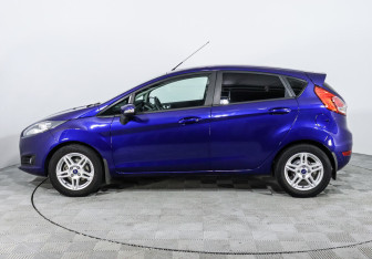 Подержанный автомобиль Ford Fiesta Hatchback 2016 года (3 фото)
