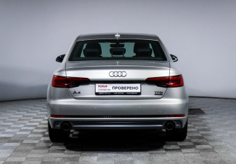 Подержанный автомобиль Audi A4 Sedan 2017 года (6 фото)