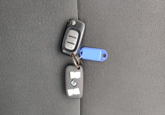 Подержанный автомобиль Renault Megane Hatchback 2012 года (15 фото)