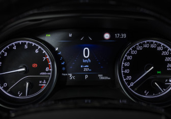 Подержанный автомобиль Toyota Camry Sedan 2021 года (11 фото)