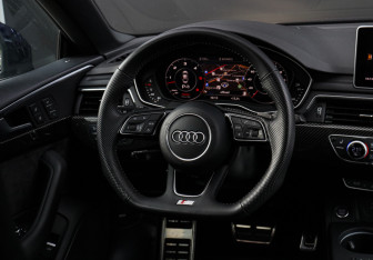 Подержанный автомобиль Audi A5 Liftback 2019 года (12 фото)