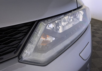 Подержанный автомобиль Nissan X-Trail 2015 года (11 фото)