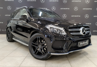 Подержанный автомобиль Mercedes-Benz GLE 2018 года (3 фото)