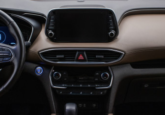 Подержанный автомобиль Hyundai Santa Fe 2018 года (14 фото)