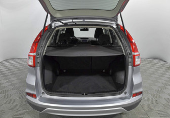 Подержанный автомобиль Honda CR-V 2017 года (16 фото)