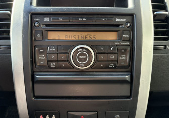 Подержанный автомобиль Nissan X-Trail 2011 года (14 фото)