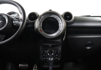 Подержанный автомобиль MINI Countryman 2011 года (14 фото)