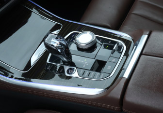 Подержанный автомобиль BMW X5 2019 года (15 фото)
