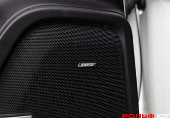 Подержанный автомобиль Porsche Cayenne 2017 года (26 фото)