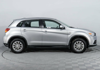 Подержанный автомобиль Mitsubishi ASX 2019 года (4 фото)