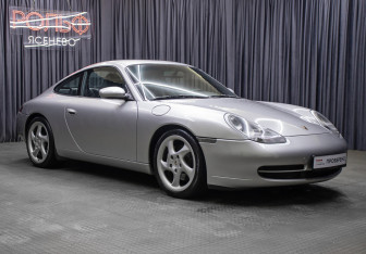 Подержанный автомобиль Porsche 911 Coupe 1999 года (3 фото)