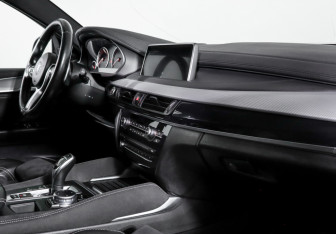 Подержанный автомобиль BMW X6 2016 года (9 фото)