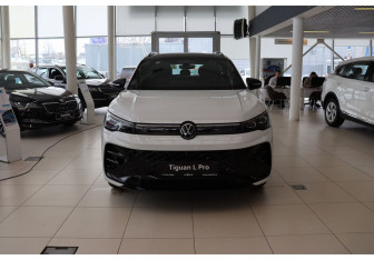 Новый Volkswagen Tiguan 2025 (8 фото)