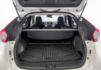 Подержанный автомобиль Mitsubishi Eclipse Cross 2018 года (10 фото)