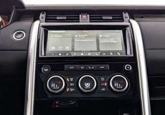 Подержанный автомобиль Land Rover Discovery 2019 года (17 фото)
