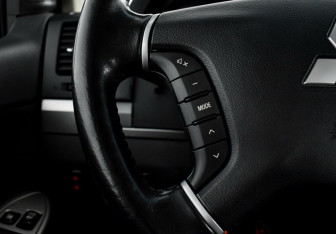 Подержанный автомобиль Mitsubishi Pajero 2018 года (8 фото)