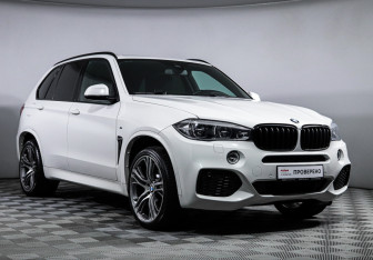Подержанный автомобиль BMW X5 2015 года (3 фото)