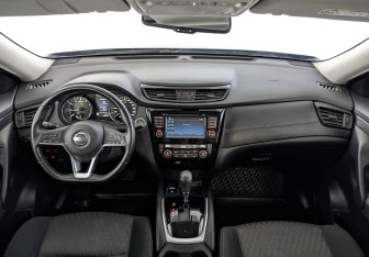 Подержанный автомобиль Nissan X-Trail 2019 года (14 фото)