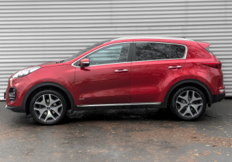 Подержанный автомобиль Kia Sportage 2016 года (8 фото)