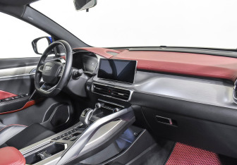 Подержанный автомобиль Geely Coolray 2020 года (10 фото)