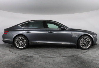 Подержанный автомобиль Genesis G80 2021 года (4 фото)