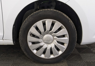 Подержанный автомобиль Skoda Rapid Liftback 2021 года (12 фото)