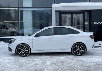 Подержанный автомобиль LADA (ВАЗ) Vesta Sedan 2019 года (8 фото)