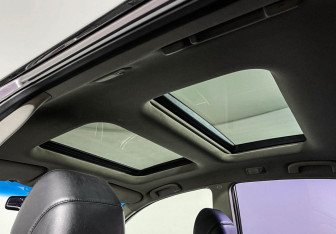 Подержанный автомобиль Nissan Teana 2012 года (17 фото)