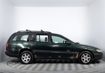 Подержанный автомобиль Opel Omega Wagon 1997 года (4 фото)