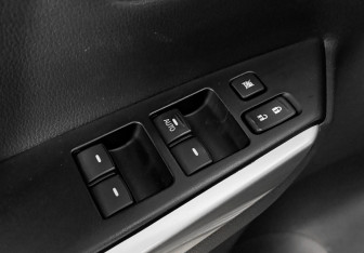 Подержанный автомобиль Mitsubishi Pajero Sport 2017 года (18 фото)