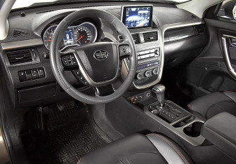 Подержанный автомобиль FAW Besturn X80 2020 года (10 фото)