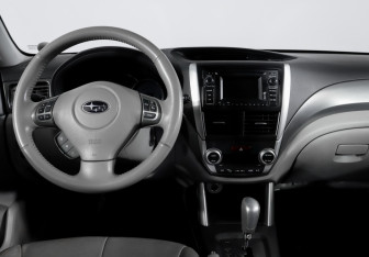 Подержанный автомобиль Subaru Forester Suv 2011 года (12 фото)